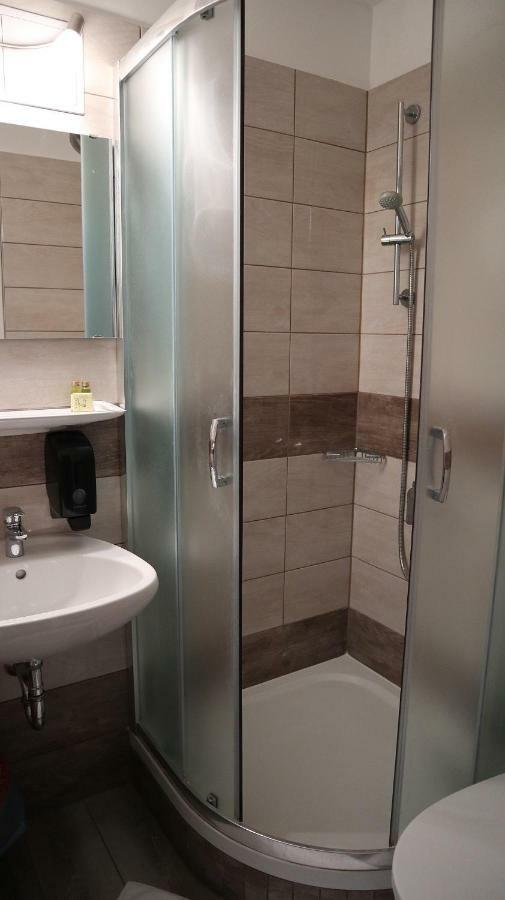 Szlovak Panzio Hotel Bekescsaba Buitenkant foto
