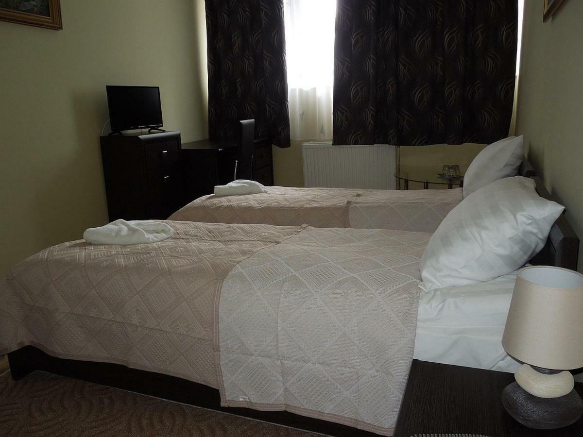 Szlovak Panzio Hotel Bekescsaba Buitenkant foto